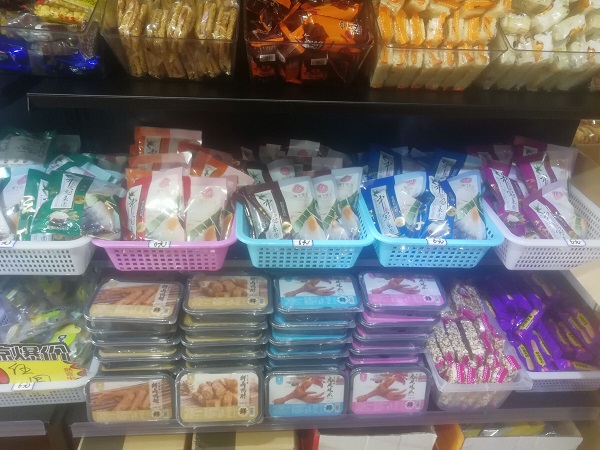 零食加盟店櫥窗怎么設計？需要注意哪些？